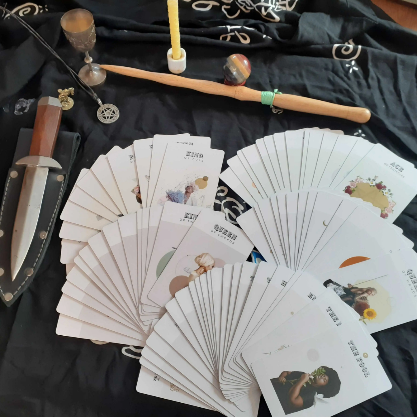 Gold Lyre Tarot Deck